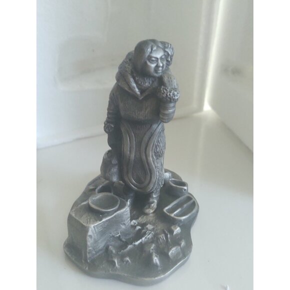 Franklin Mint People of Canada Pewter Figurine The Eskimo Woman 1976 - Picture 10 of 12